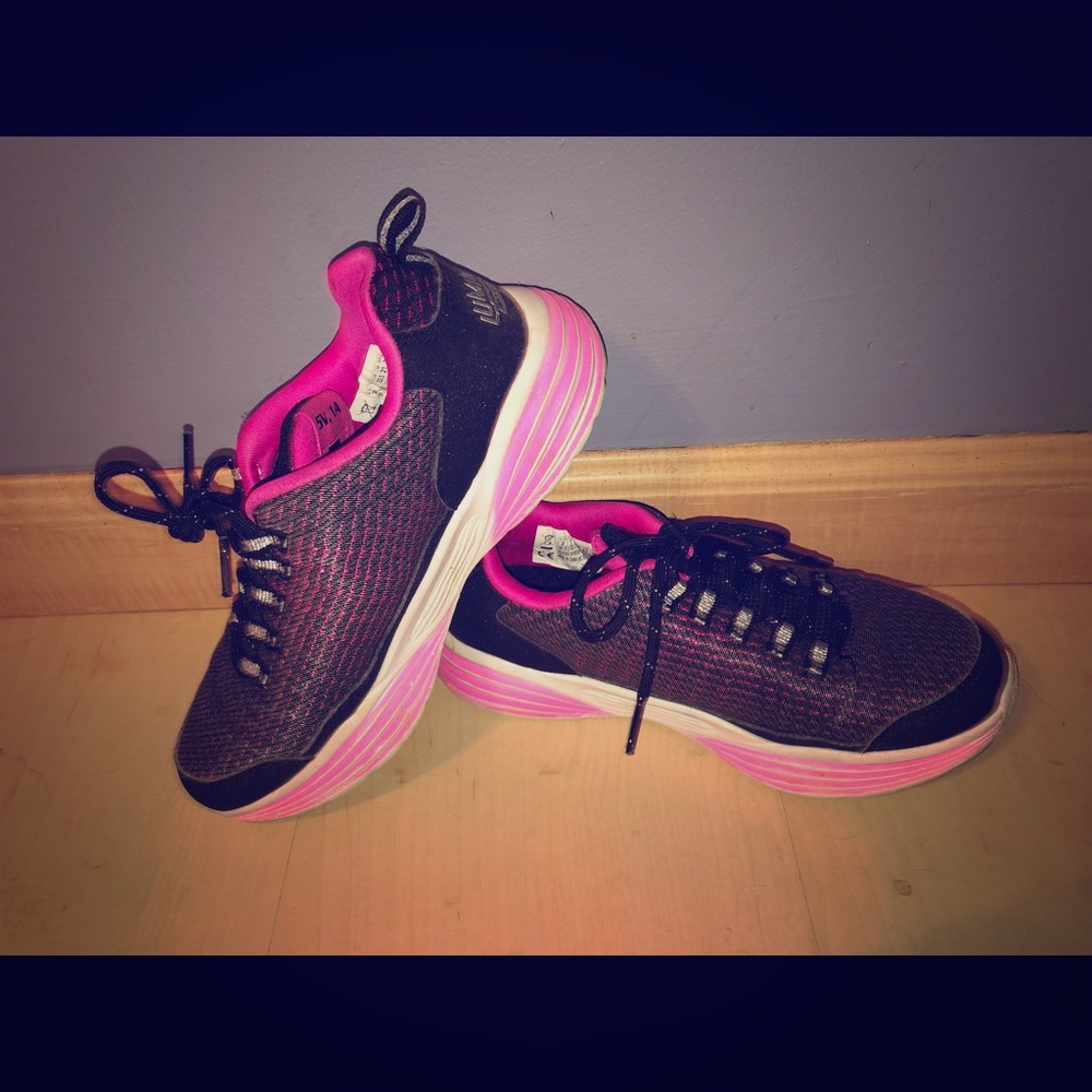 Girls Sketchers light up shoes size 2 Like new